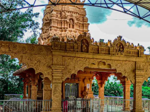 Shri Varad Ganesh Temple, Ganeshkhind