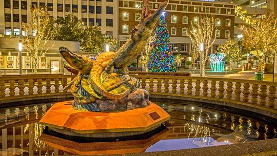 San Jacinto Plaza