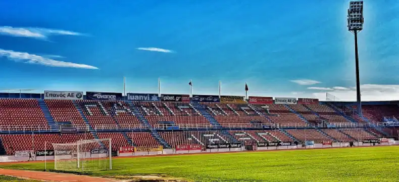 新斯米爾尼酒店