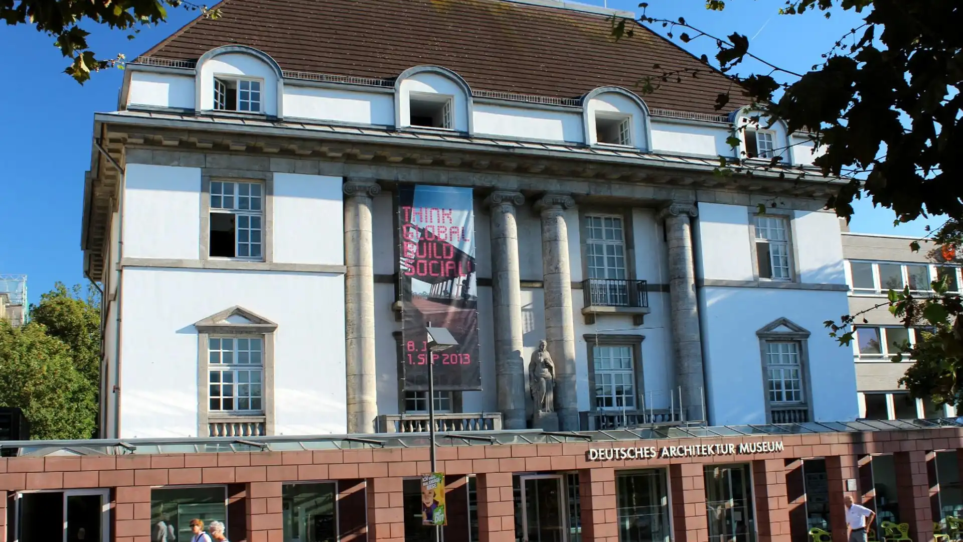 Hotels near German Architecture Museum