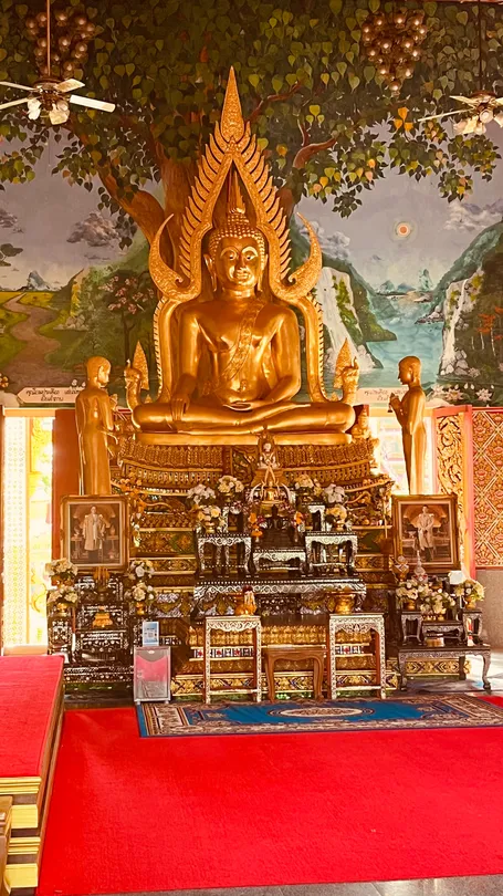 2_Wat Plai Laem