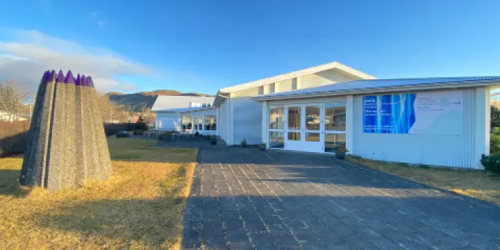 LA Art Museum - Listasafn Arnesinga