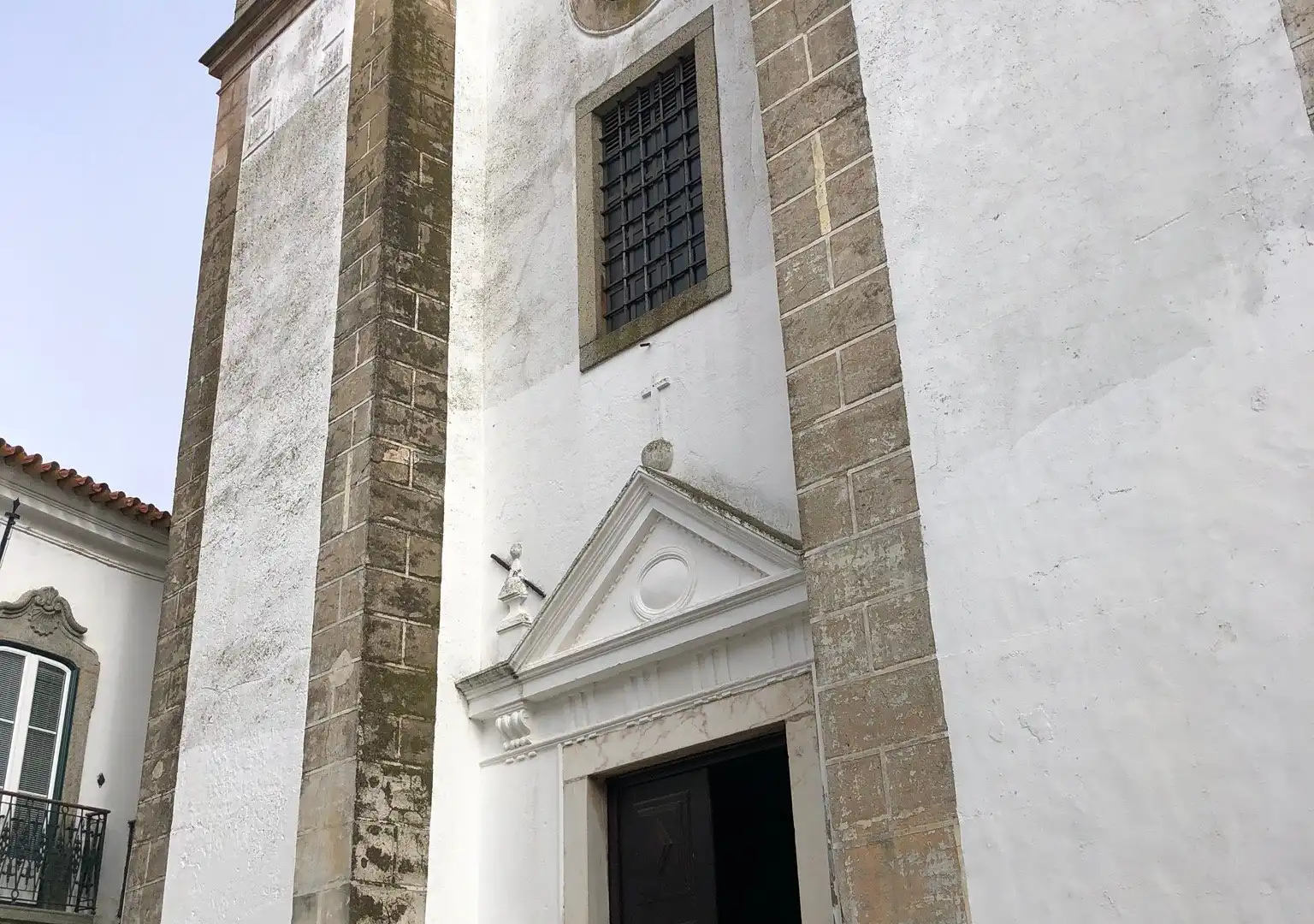 鄰近Igreja de Sao Tiago的酒店