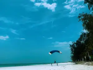 Skydive Diani