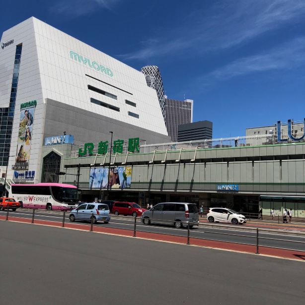 新宿駅西口広場 最新】新宿駅西口広場イベントコーナー - チケット、営業時間、口コミ