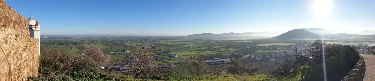 Hotels in Llanos de Olivenza