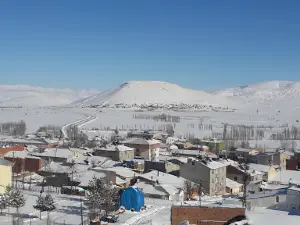 Demirözü İlçe Stadyumu