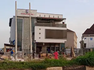 ZEUS Club & Lounge