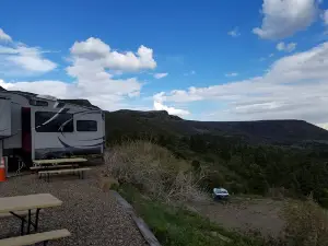 Raton Pass Camp & Café