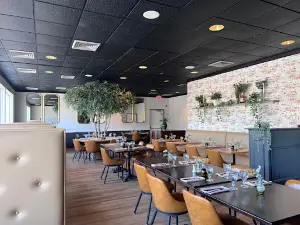 Falmouth Inn
