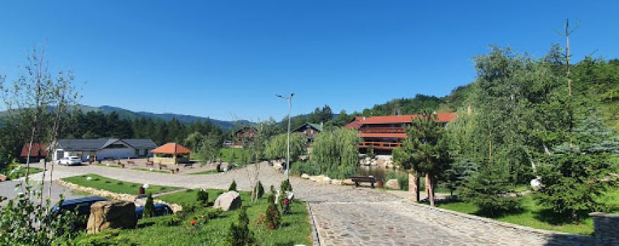 Piscina Parc Măgura Targu Ocna