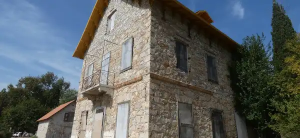 Hotels in Acharnes