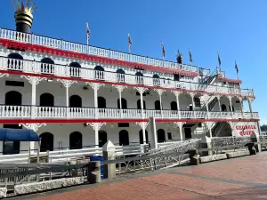 Rousakis Riverfront Plaza