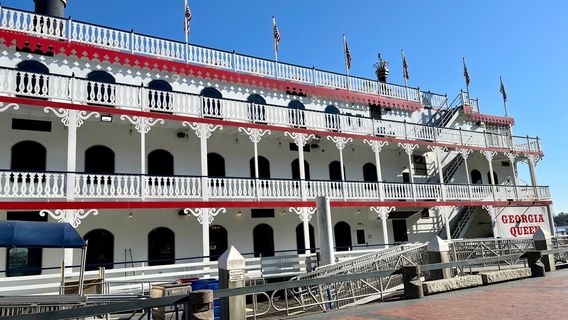 Rousakis Riverfront Plaza