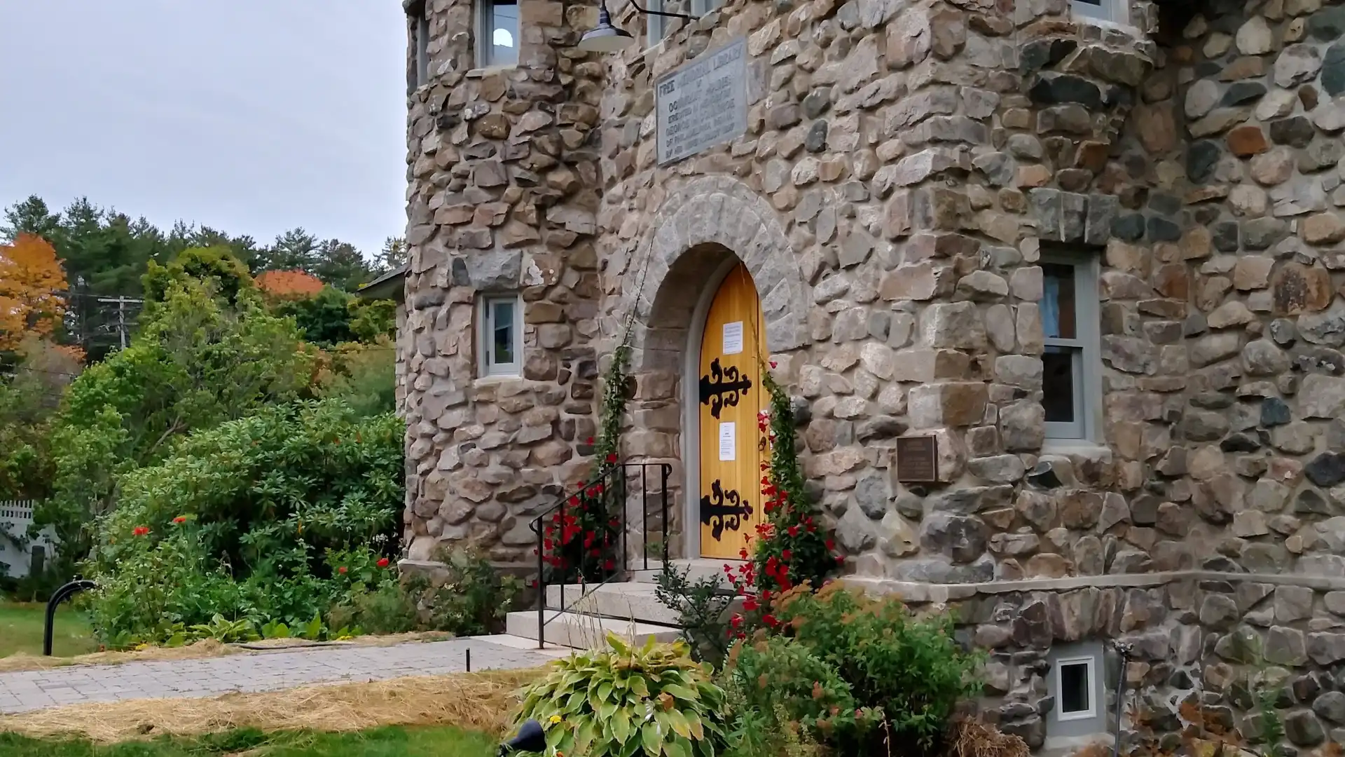 Hotels near Ogunquit Memorial Library