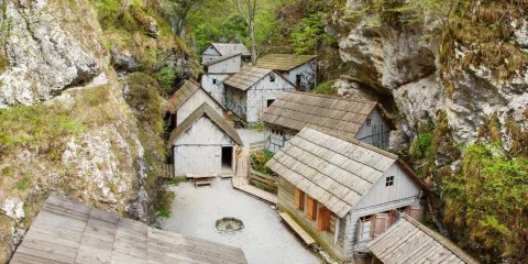 法蘭安游擊隊醫院