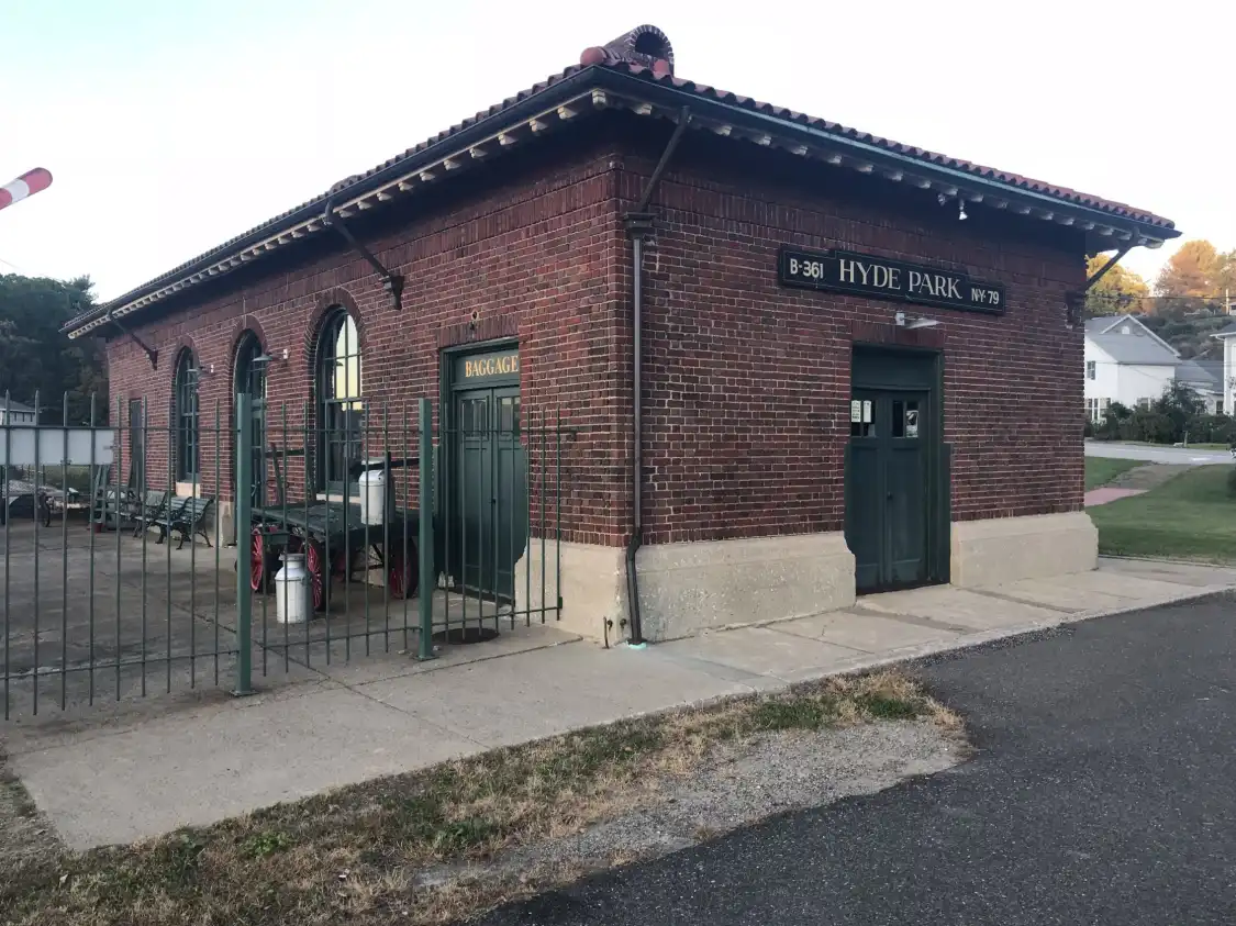 Hotels near Train Station