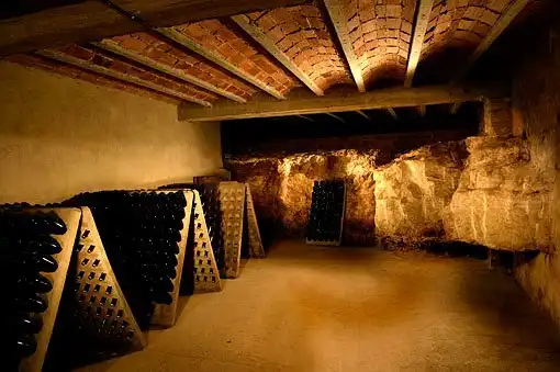 Olive Batllori Winery附近的飯店