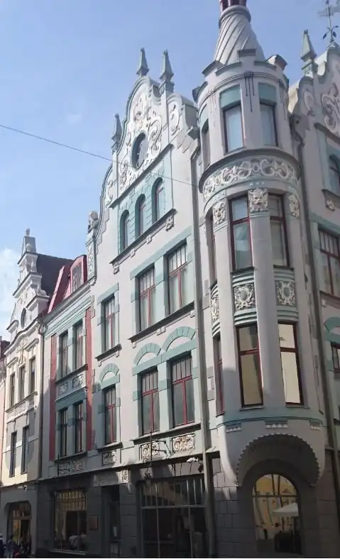 Hotel in zona Reichmanni maja