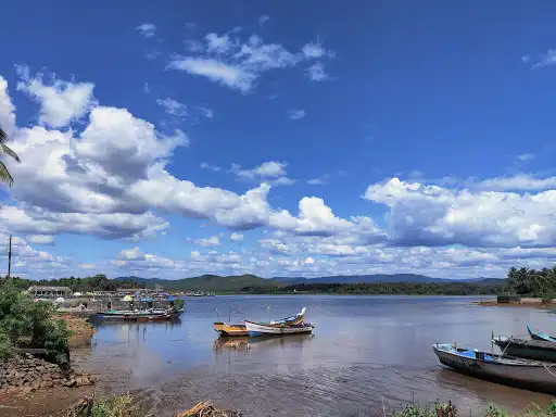 Tengingundi beach
