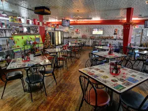 Brady's Run Grille & Guest House