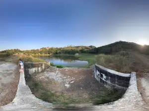 발룬가오 산