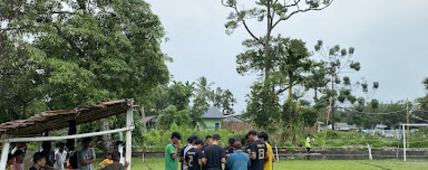 Lapangan Bola Kaki Desa Tengah