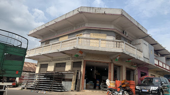 Rond point d'Agboville