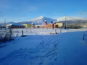 Tserkov' Uspeniya Presvyatoy Bogoroditsy.