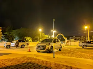Masjid Jamek Yamtuan Raden