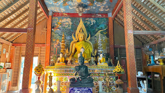 Wat Khantha Phueksa
