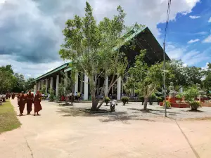 Wat Dong Kwok Kanyaram