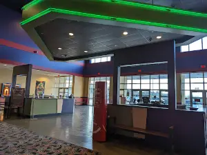 AMC CLASSIC Warrensburg 10