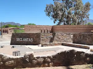 Villa El Monte Plaza