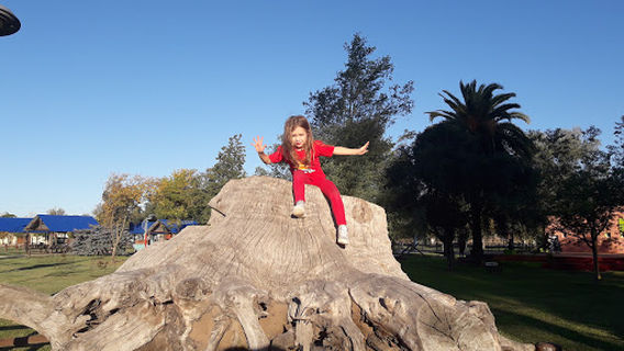 Paseo Oscar lucero