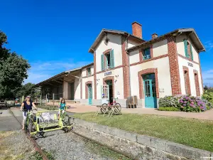 The rail-bike station Médréac (open by appointment)