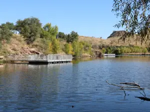 Peña Blanca Lake