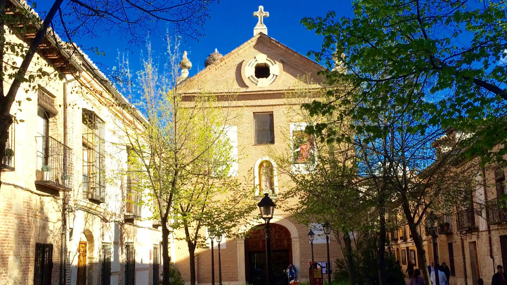 Hotels near Alcalá University