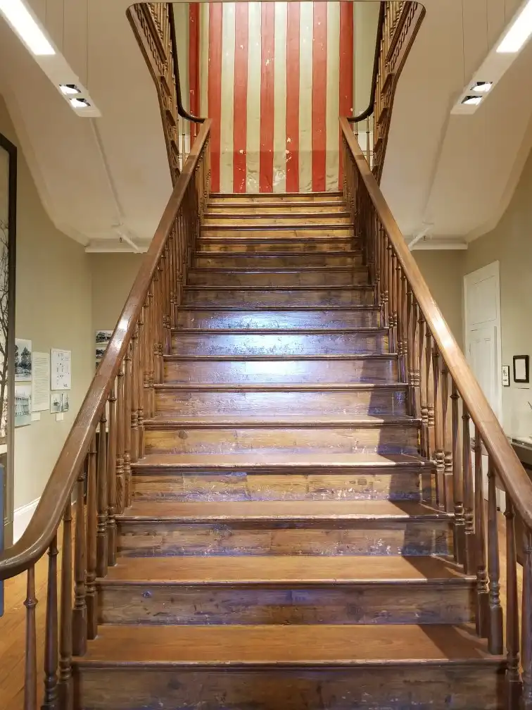 Hotels near MacArthur Museum of Arkansas Military History