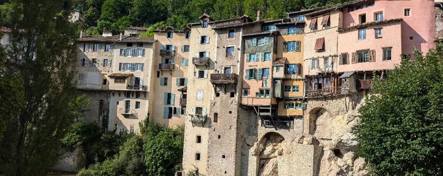 Les maisons suspendues de Pont-en-Royans