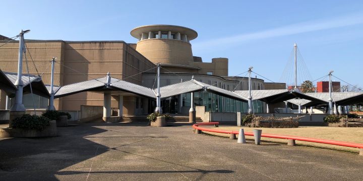 Takaoka Art Museum