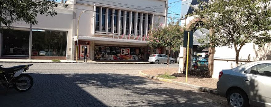 Las Tipas 3D Cinema