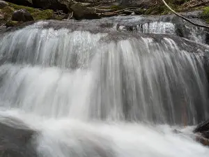 Lanzhin Skok Waterfall