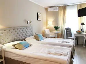 Riviera Resort