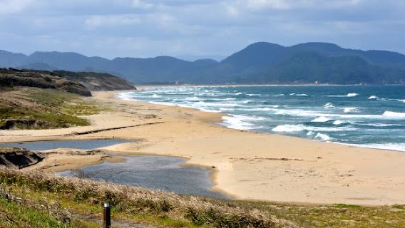 Yuhigaura Beach