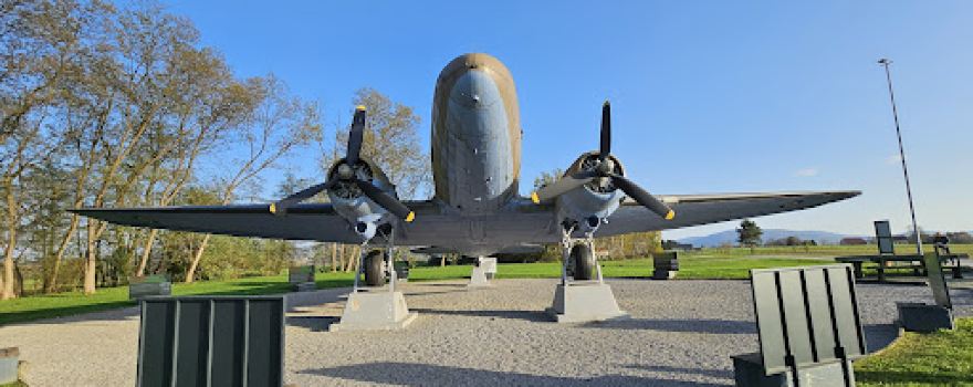airplane DC3