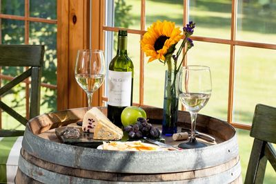 Wolf Cove Inn