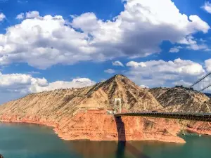 Dongxiang County Mercedes-Benz Ditch Viewing Platform