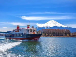 Lake Kawaguchiko Sightseeing Boat "Appare"