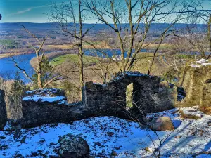 Mount Tom State Reservation